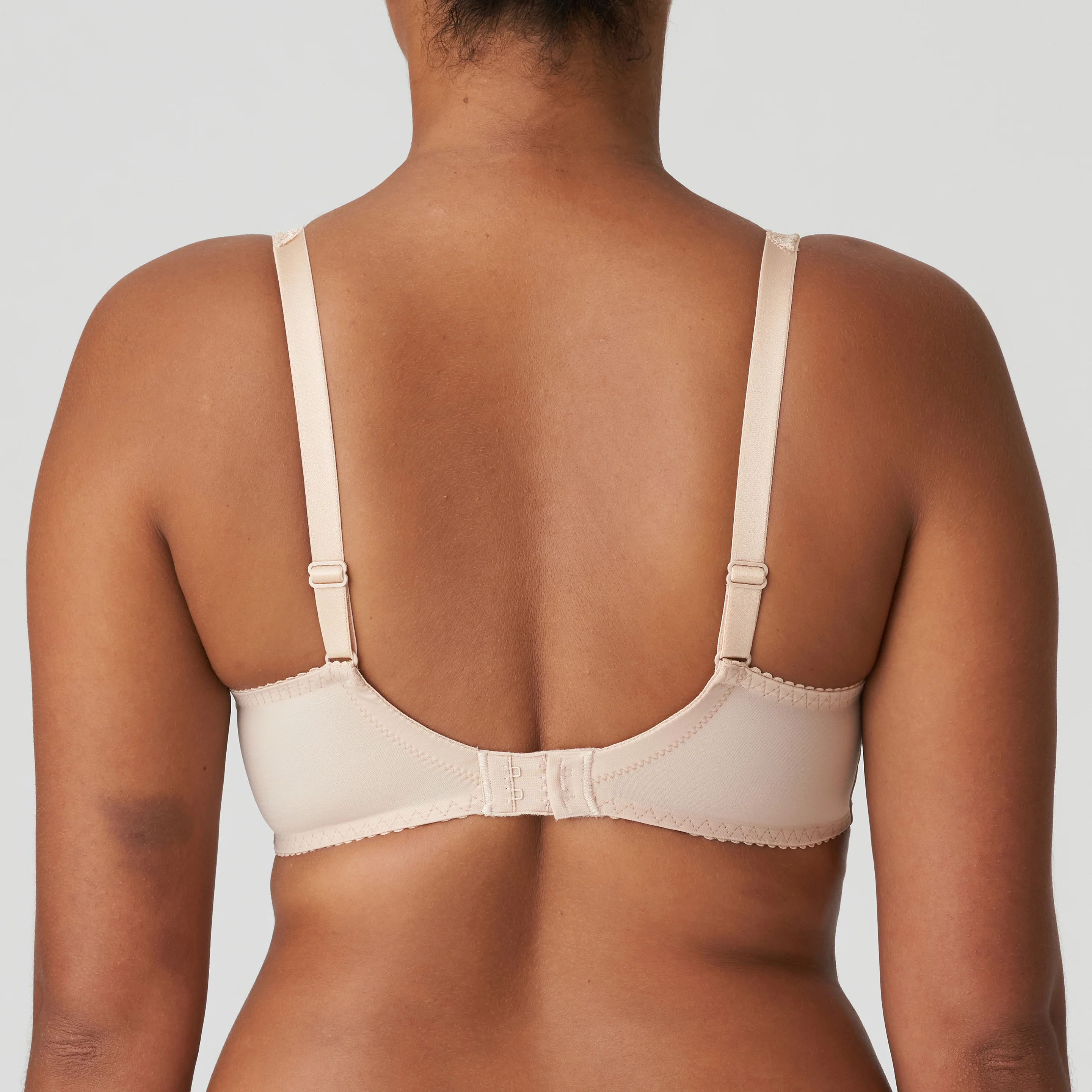 BH's beige Prima Donna - Image 3