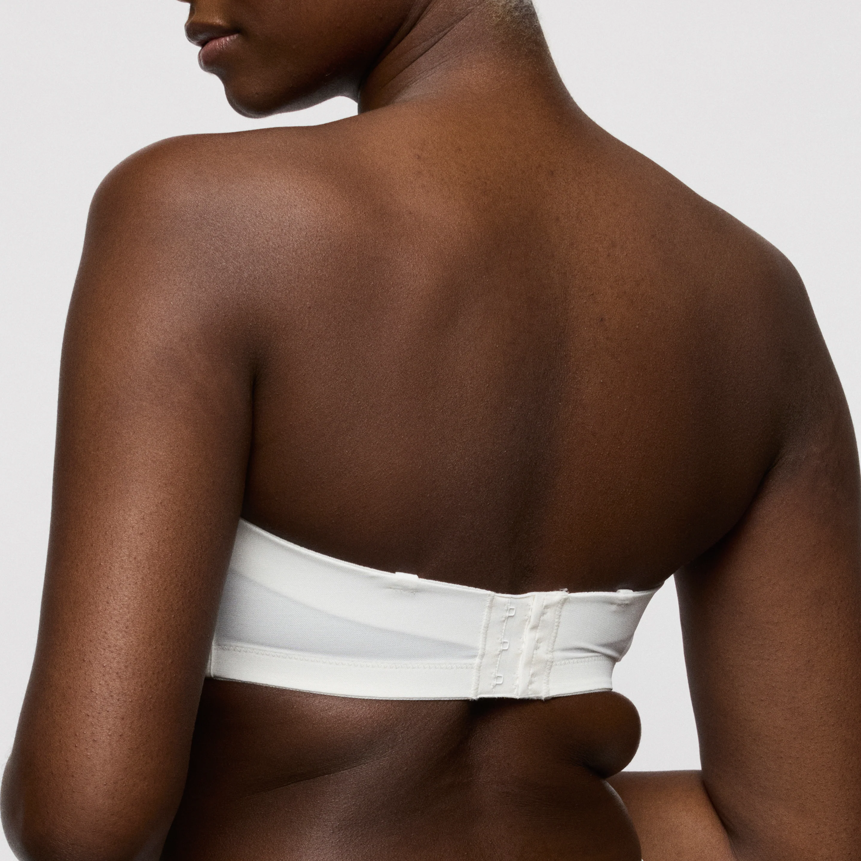 BH's beige Prima Donna Twist - Image 3