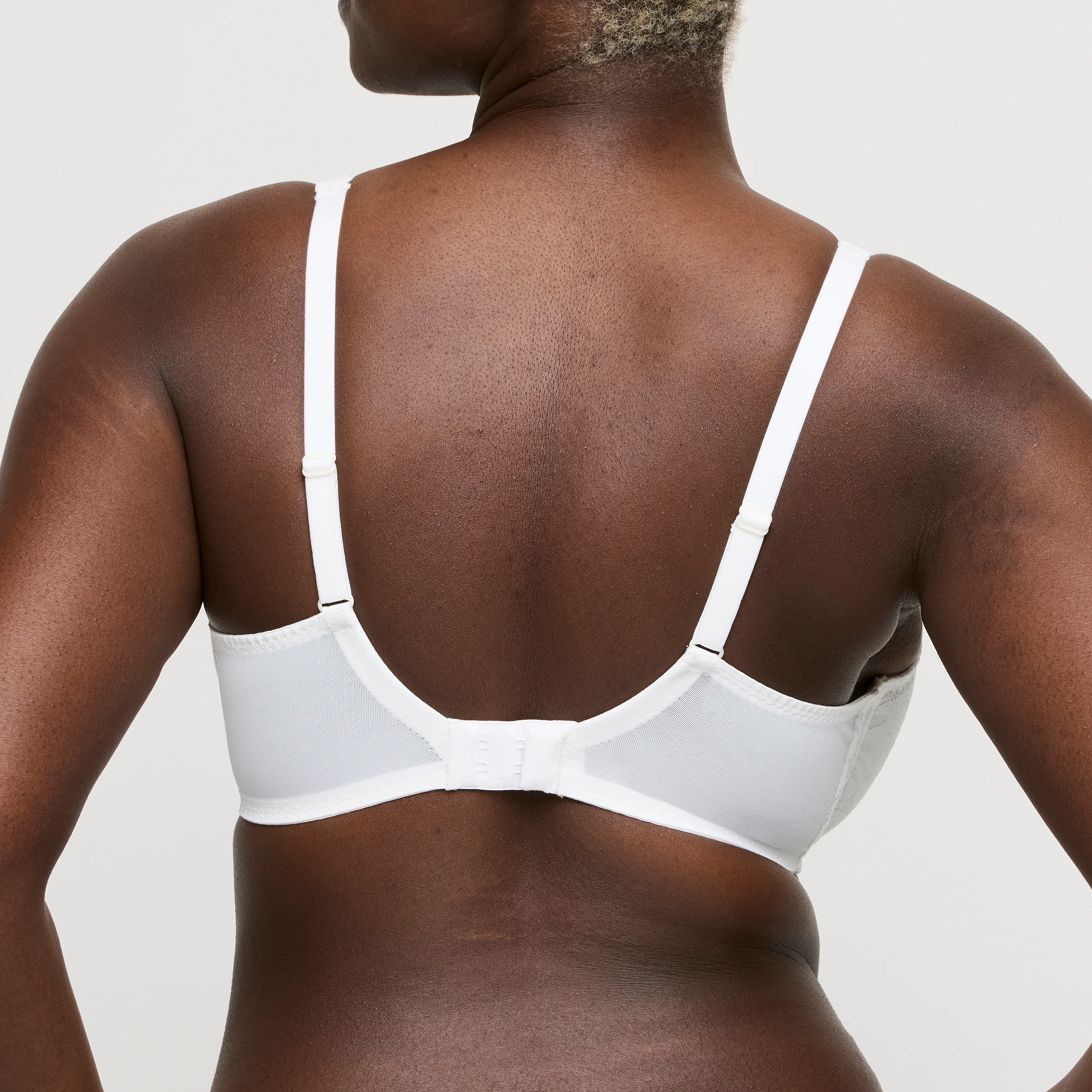 BH's beige Prima Donna Twist - Image 3