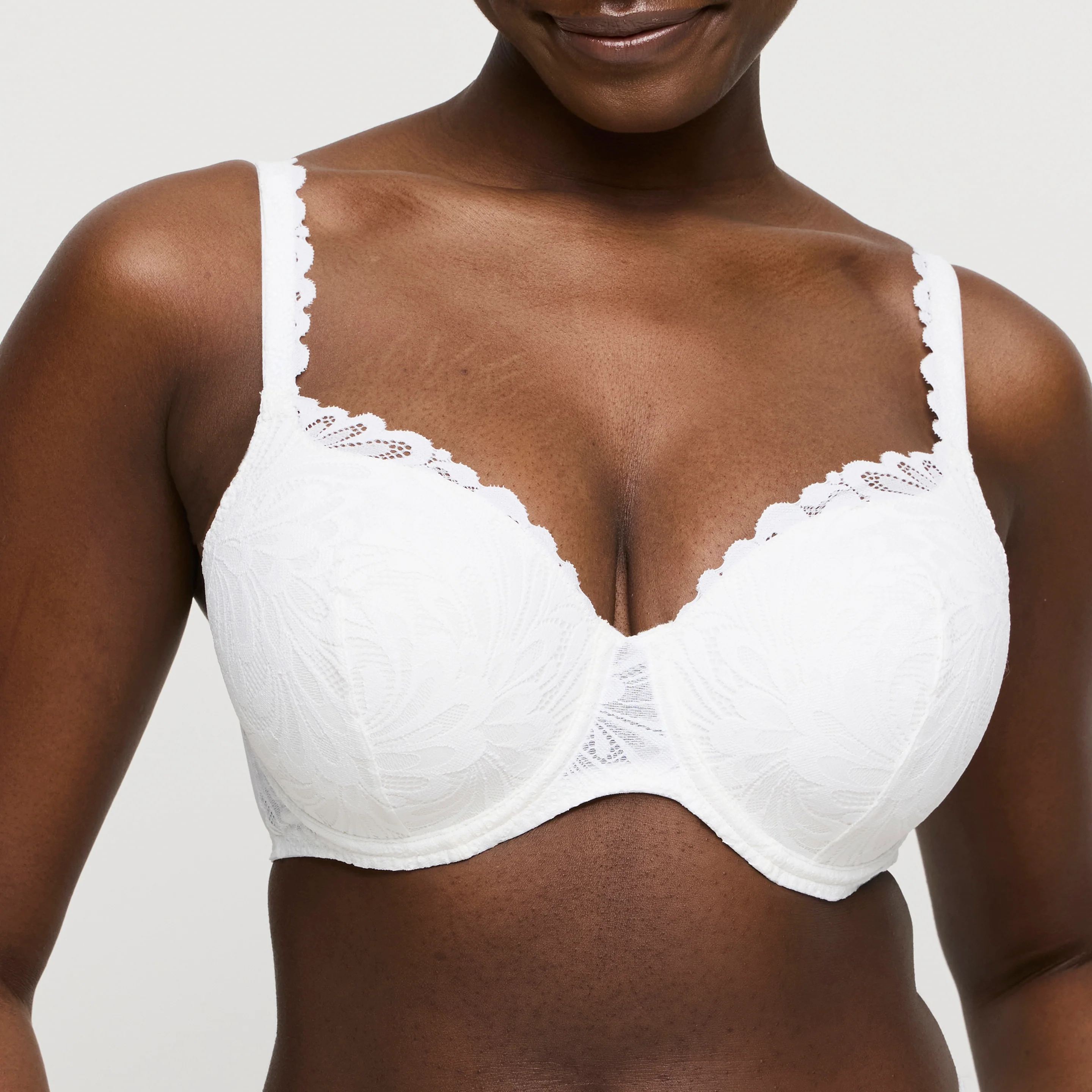 BH's beige Prima Donna Twist