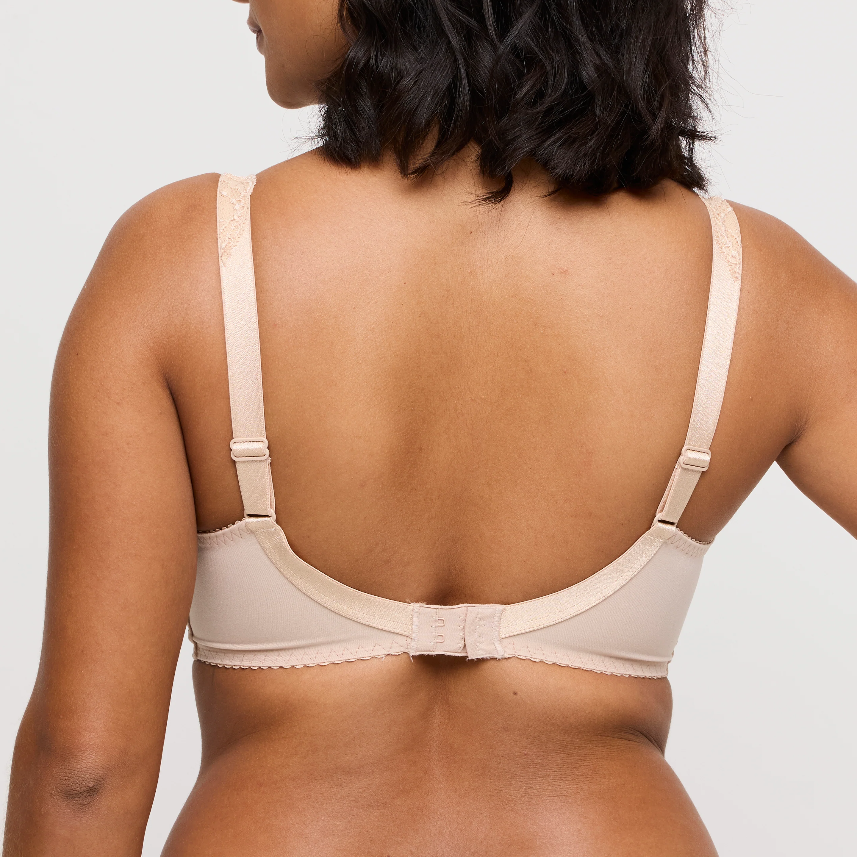 BH's Prima Donna - Image 3