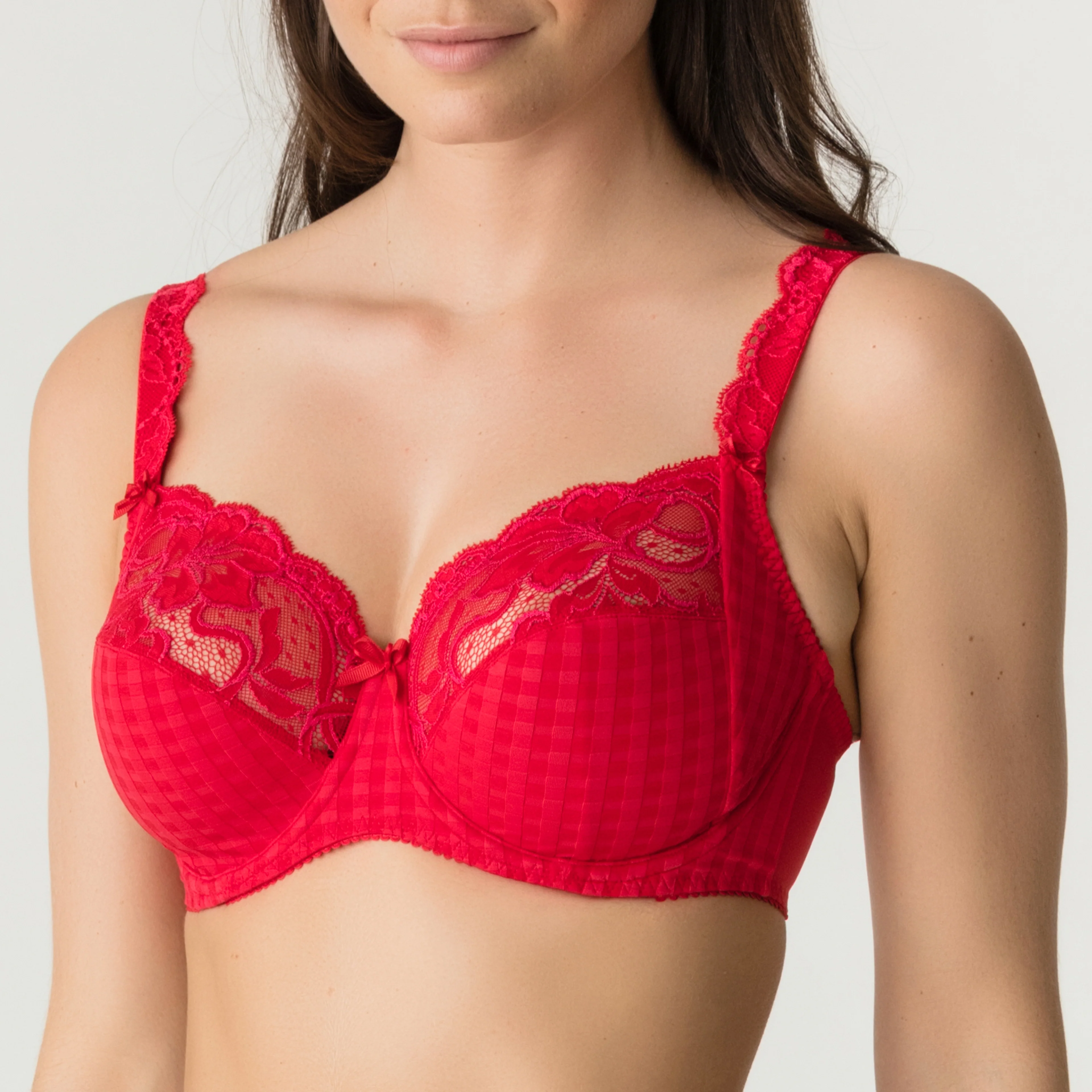 BH's rood Prima Donna - Image 3