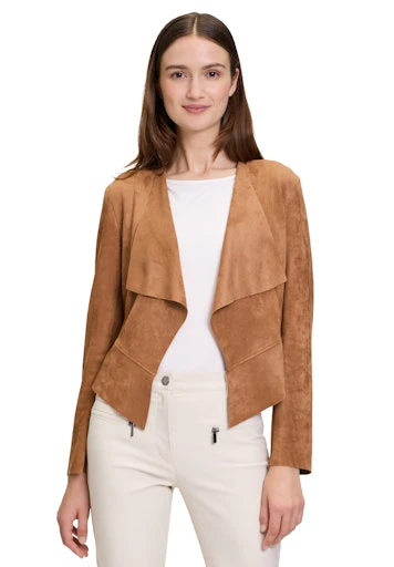Blazers bruin Betty Barclay - Image 3