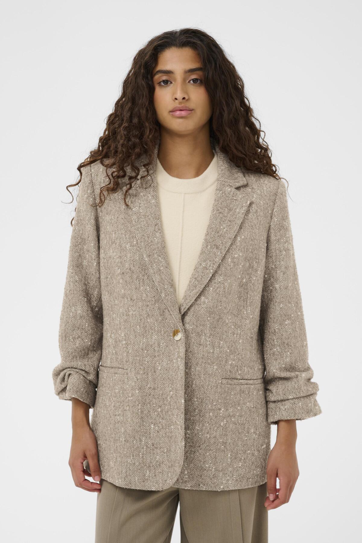 Blazers bruin Soaked In Luxury