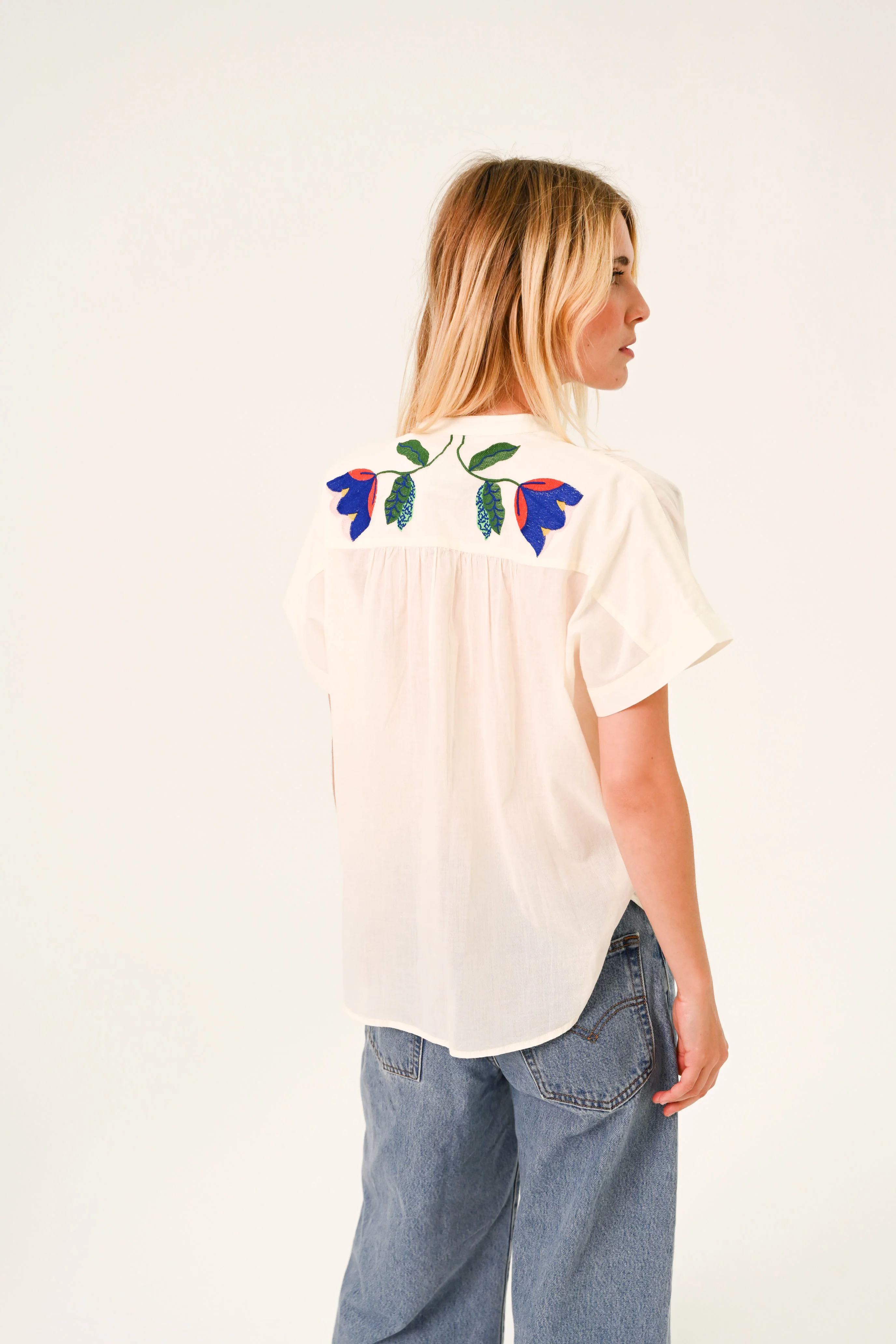 Blouses korte mouw beige Sacrécoeur - Image 3