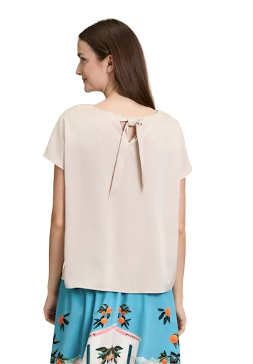 Blouses korte mouw beige Betty & Co - Image 4