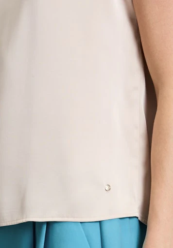 Blouses korte mouw beige Betty & Co - Image 7