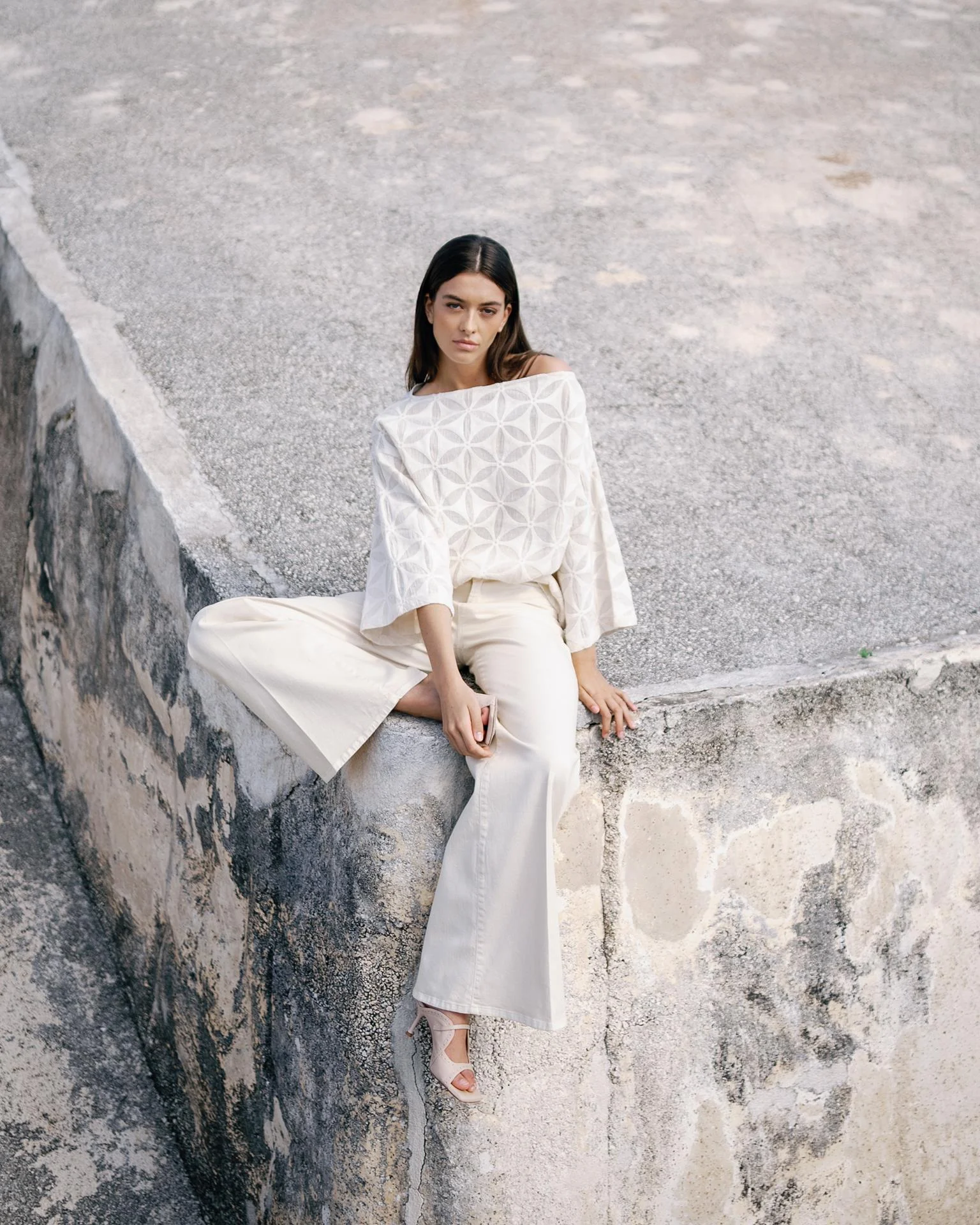 Blouses korte mouw beige March23