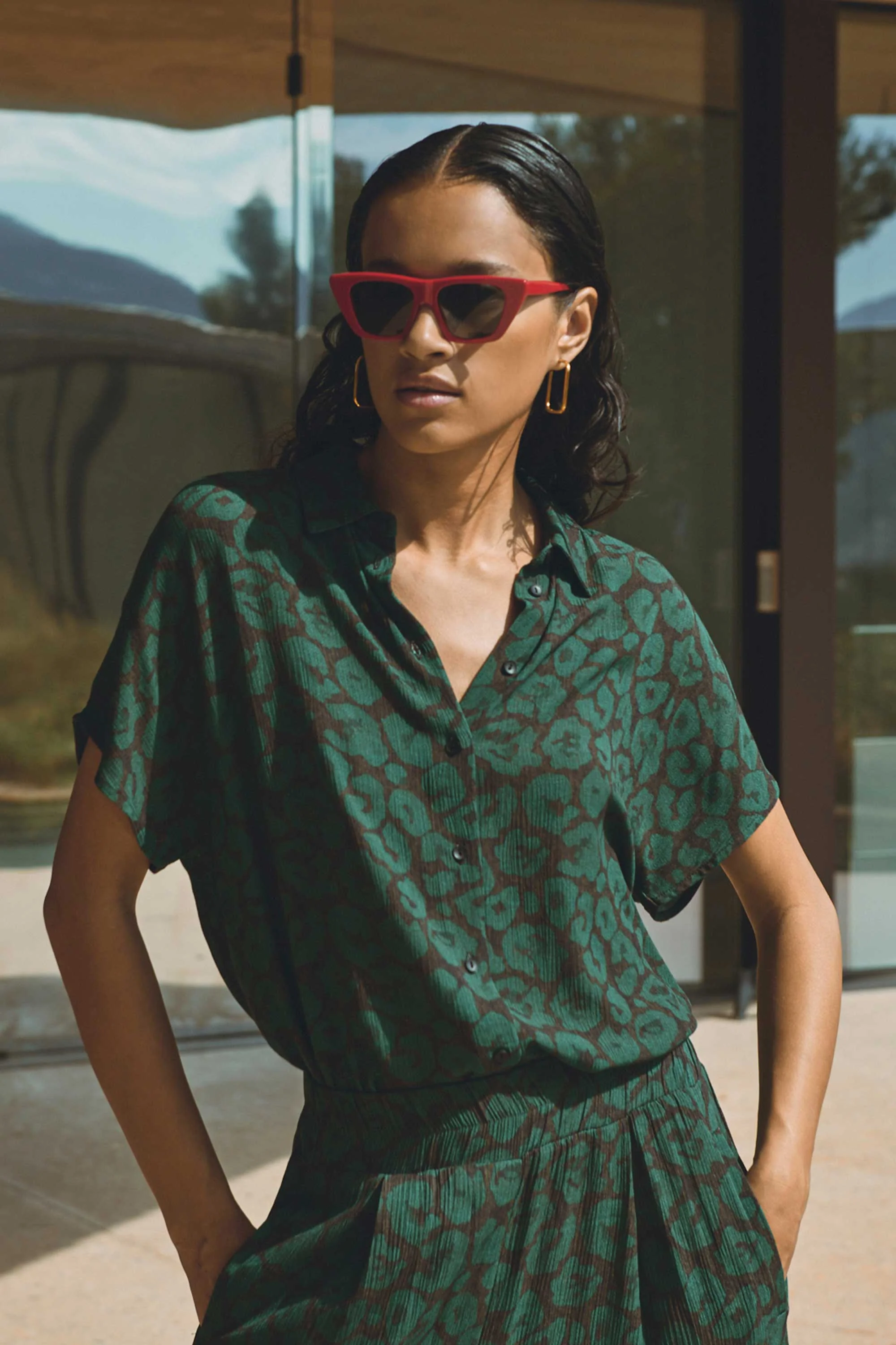 Blouses korte mouw groen by-bar