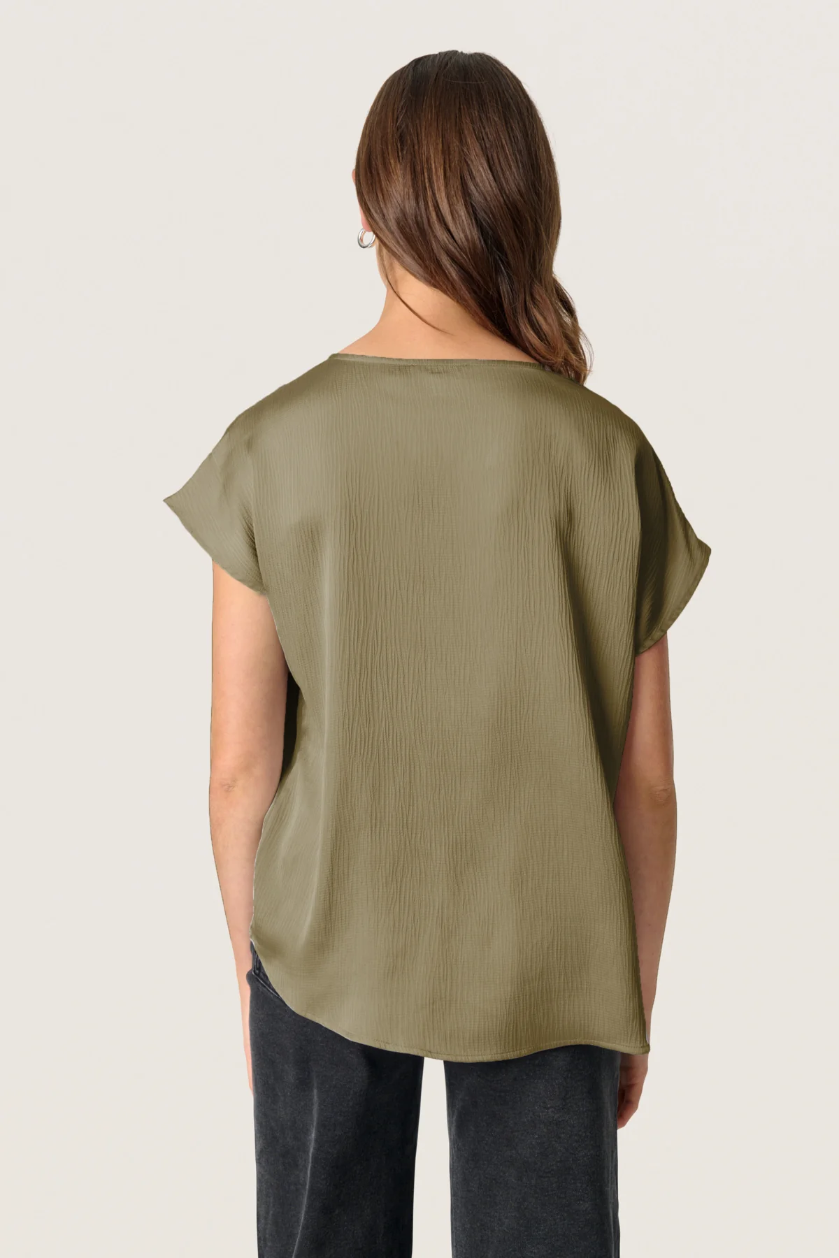 Blouses korte mouw groen Soaked In Luxury - Image 4
