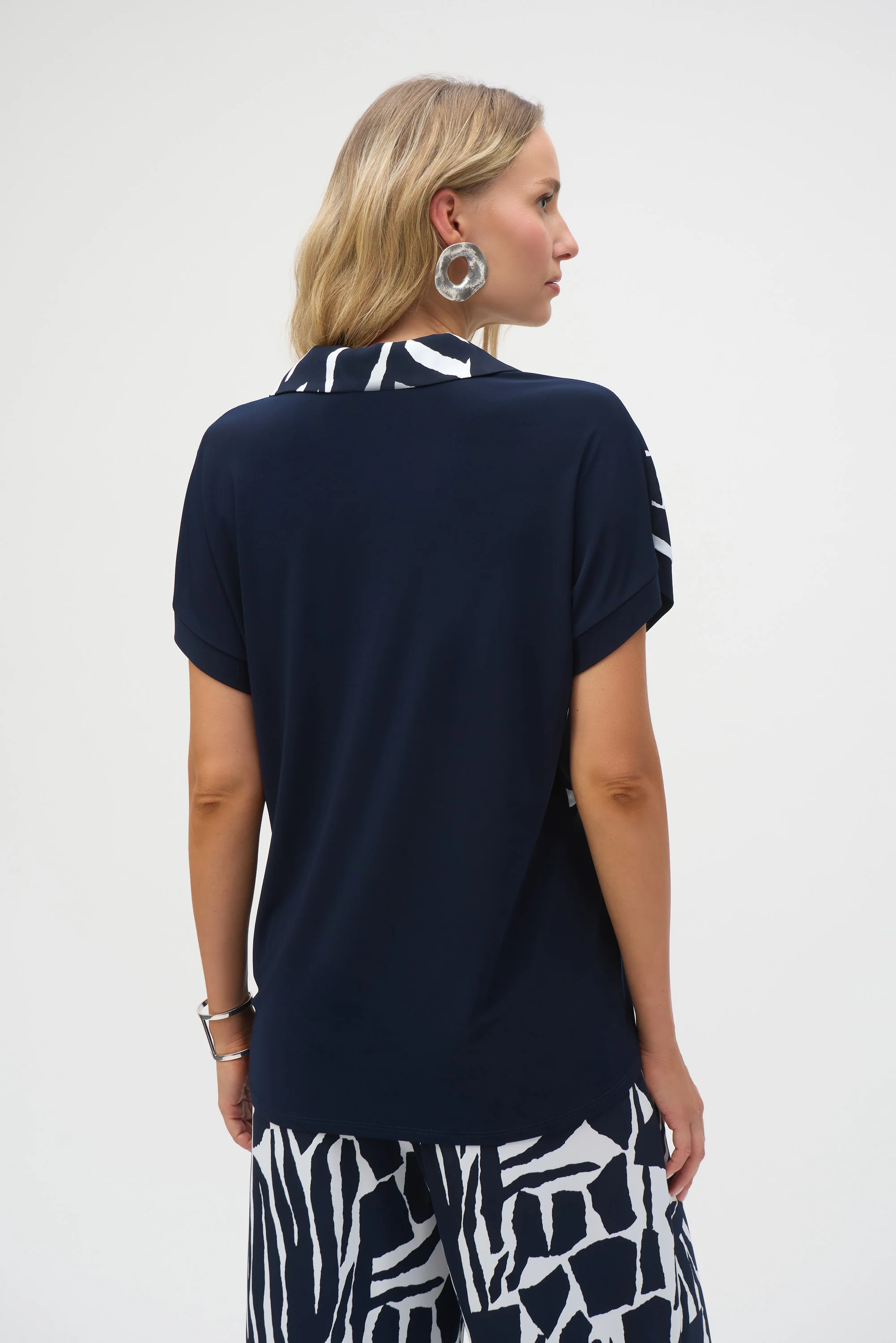 Blouses korte mouw navy Joseph Ribkoff - Image 3