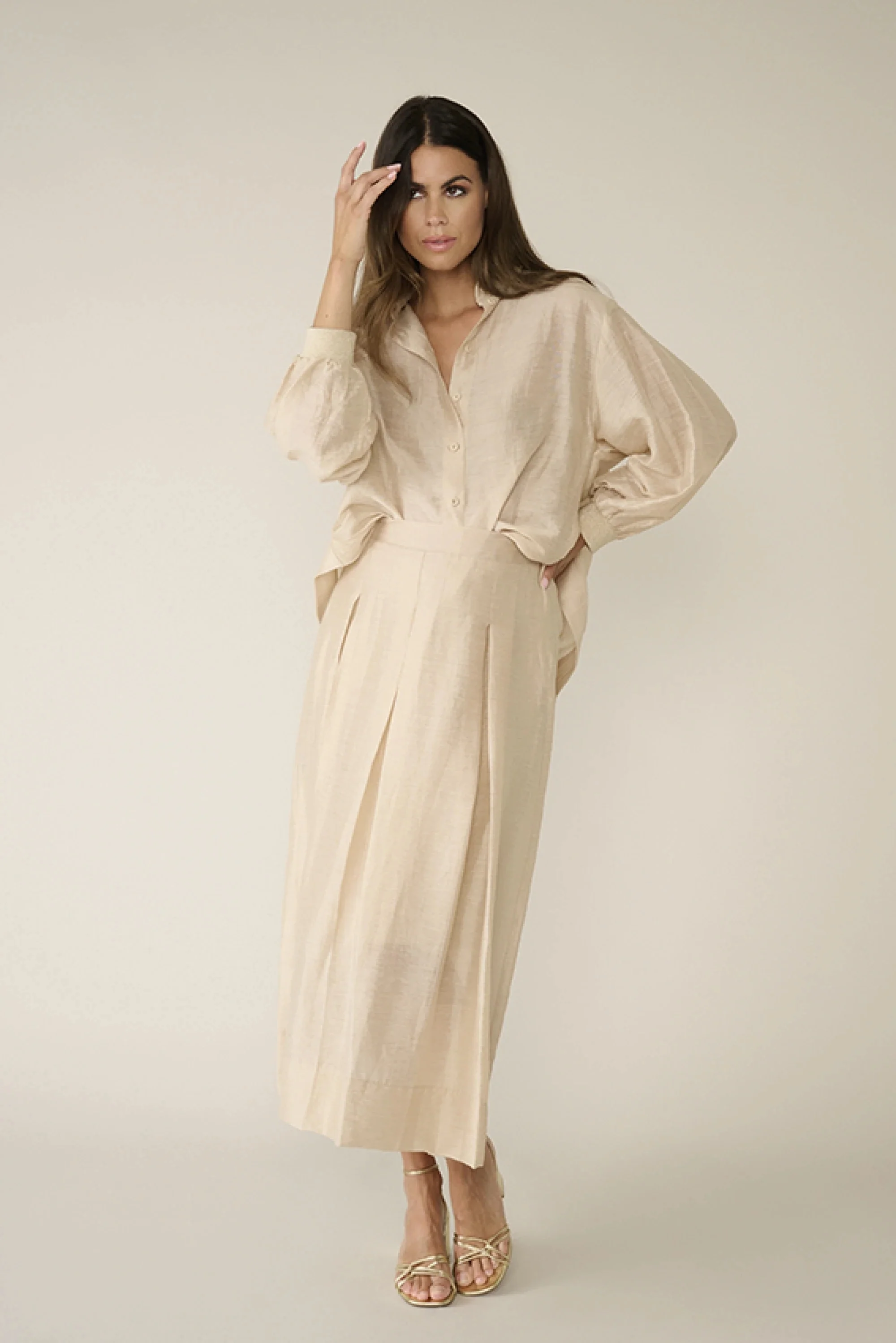 Blouses lange mouw beige Due Amanti