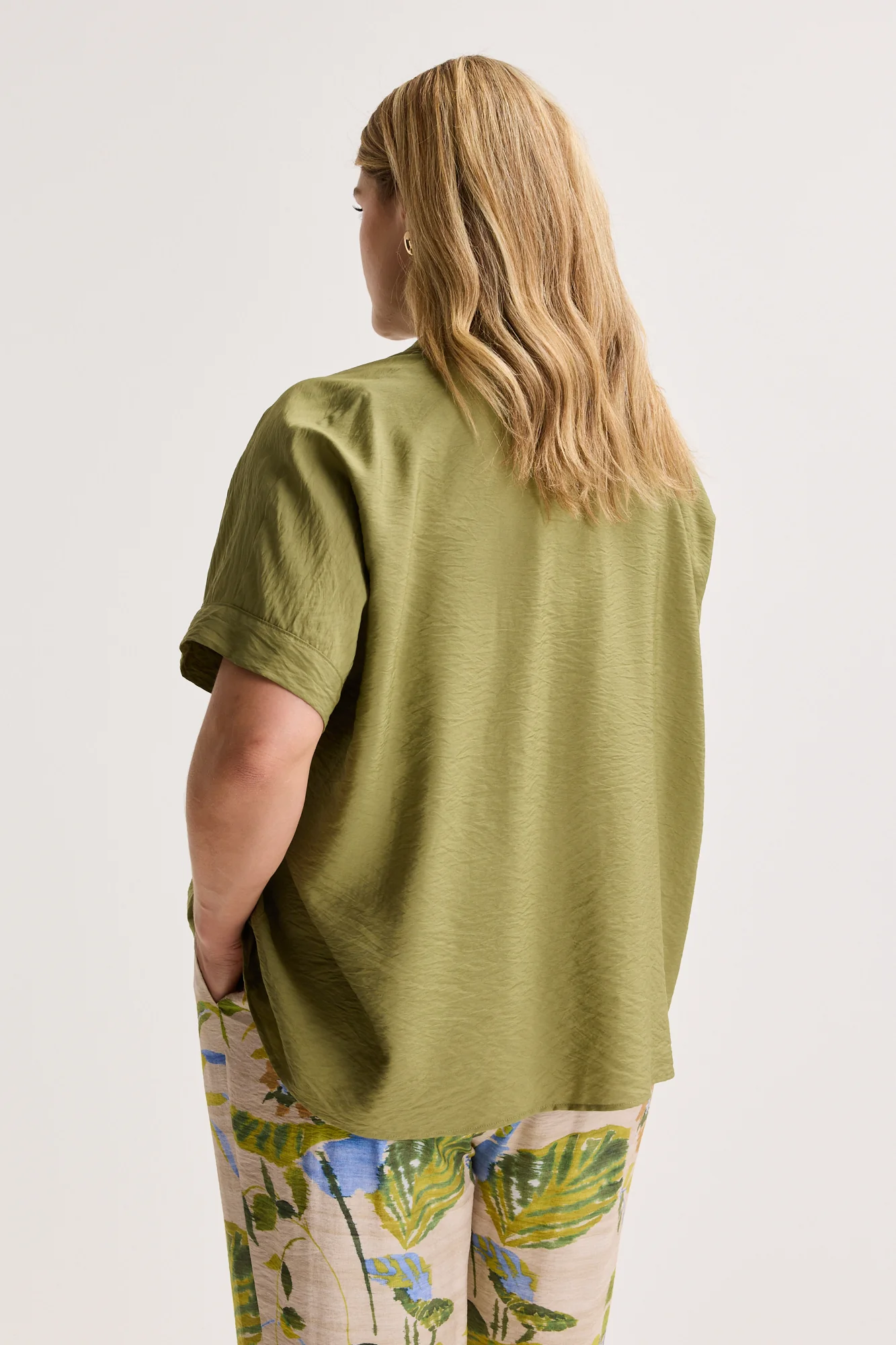 Blouses korte mouw groen Mayerline - Image 4