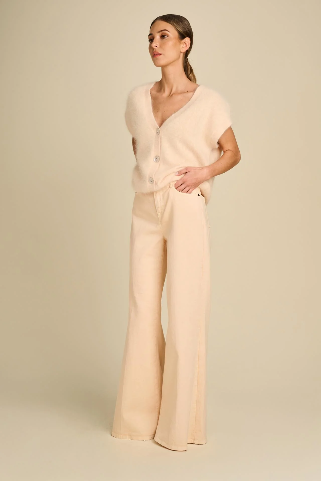 Cardigans roze March23 - Image 2
