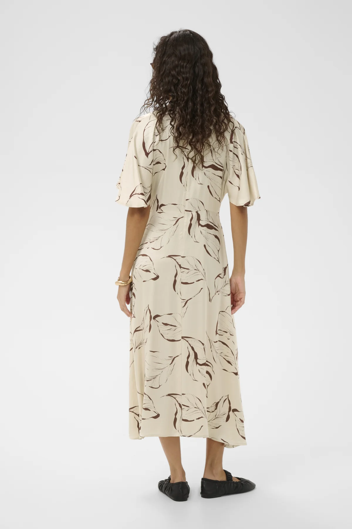 Jurken korte mouw beige Soaked In Luxury - Image 3