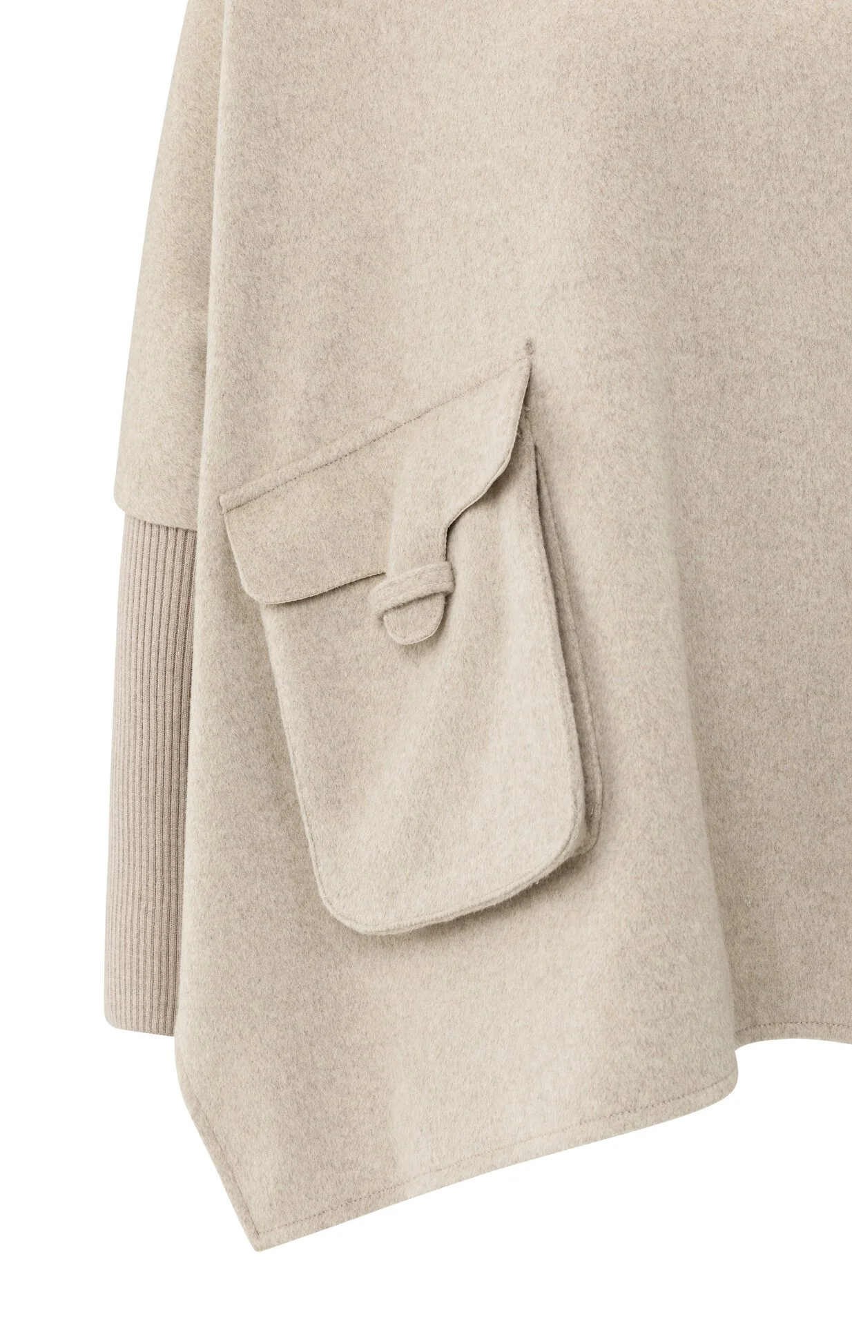 Poncho's beige YAYA - Image 4