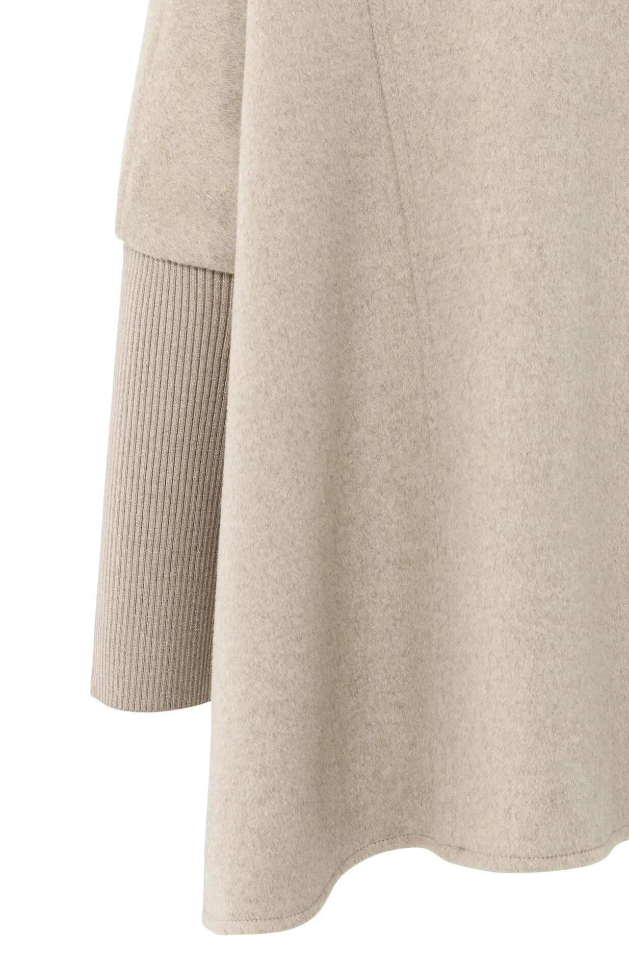 Poncho's beige YAYA - Image 5