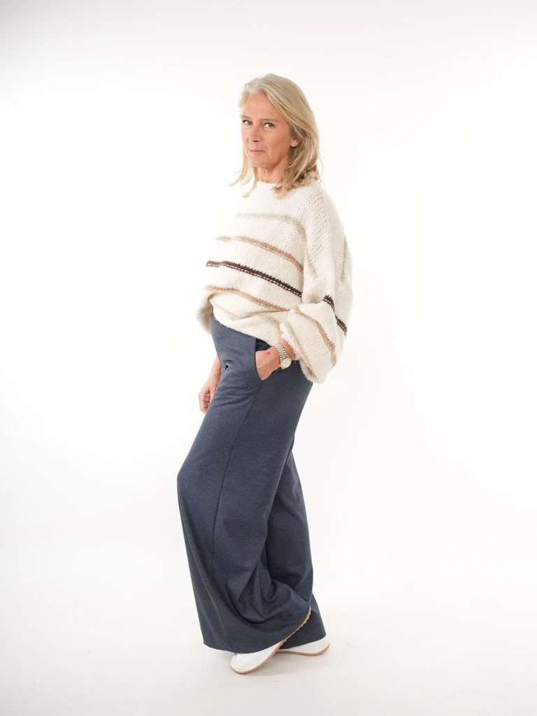 Pulls beige BLACK ROSE