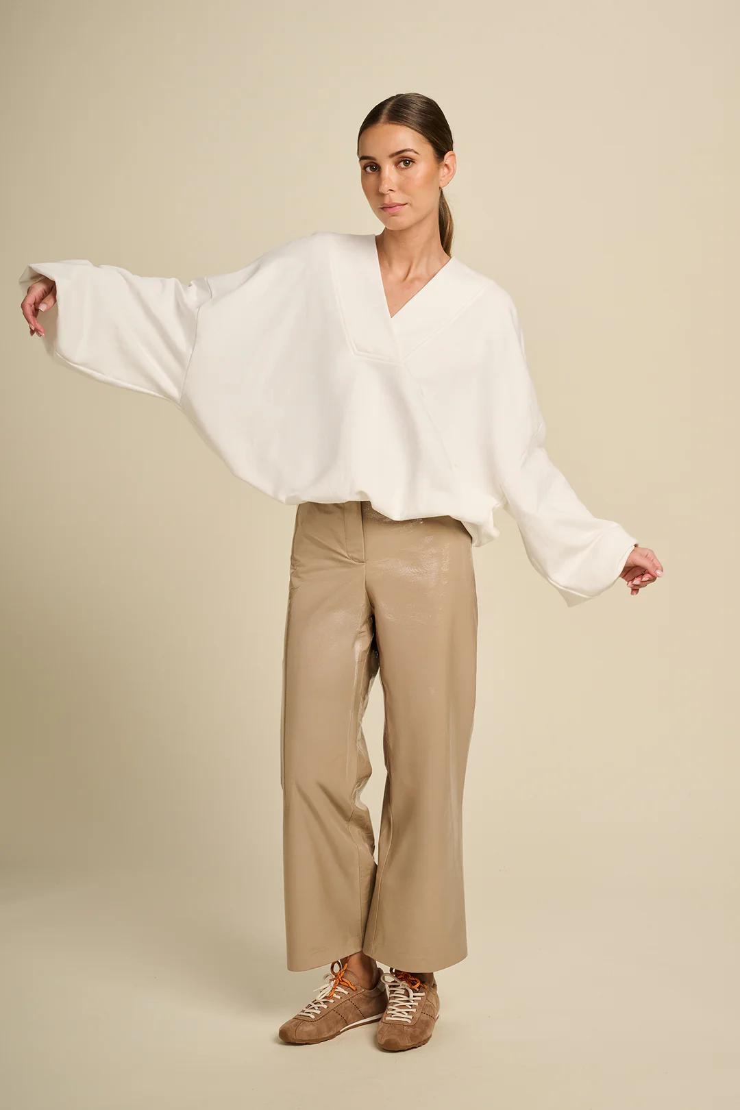 Pulls beige March23