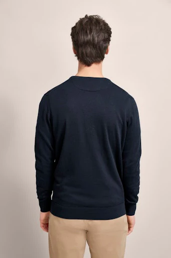 Pulls navy Bugatti - Image 3