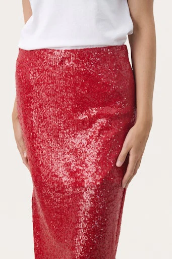 Rokken rood Part Two - Image 3
