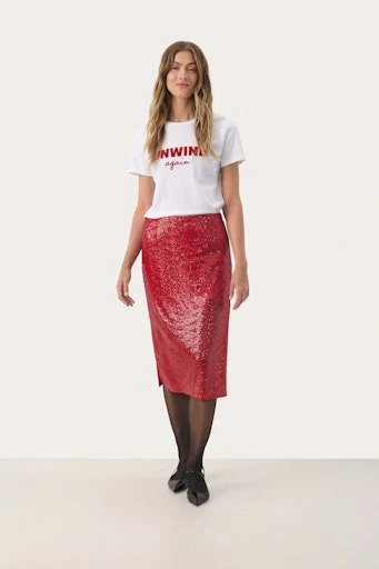Rokken rood Part Two - Image 4