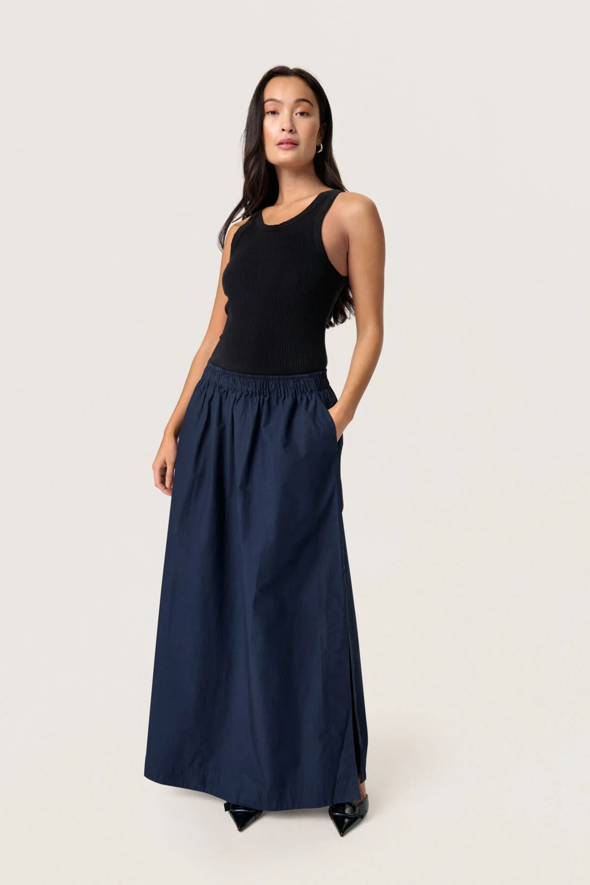 Rokken navy Soaked In Luxury