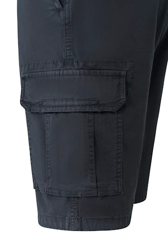 Shorten navy Bugatti - Image 6