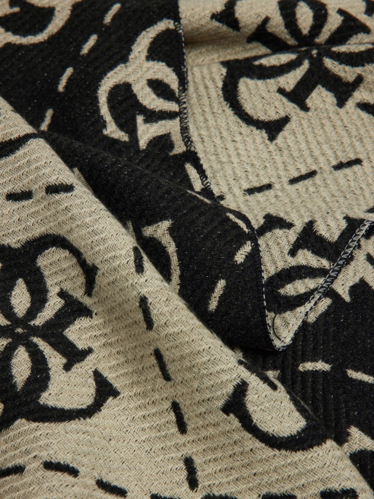 Sjaals zwart Guess