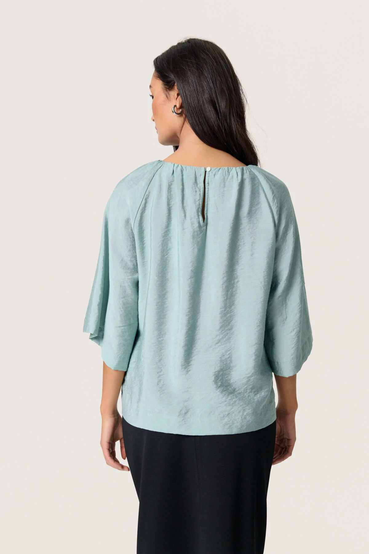 Blouses korte mouw groen Soaked In Luxury - Image 4